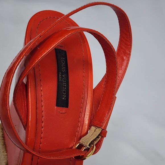 Louis Vuitton Red Patent Leather Espadrille Wedge Sandals Gold Hardware Size 40 - Picture 7 of 16